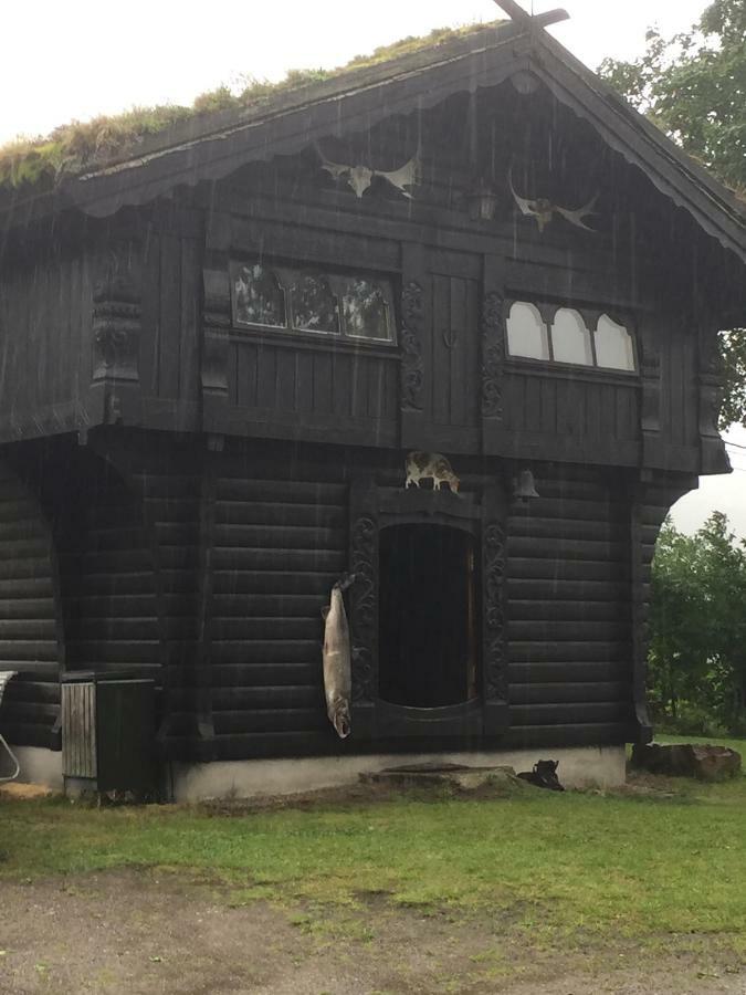 Sogn Gjestegard Svarstad  Buitenkant foto